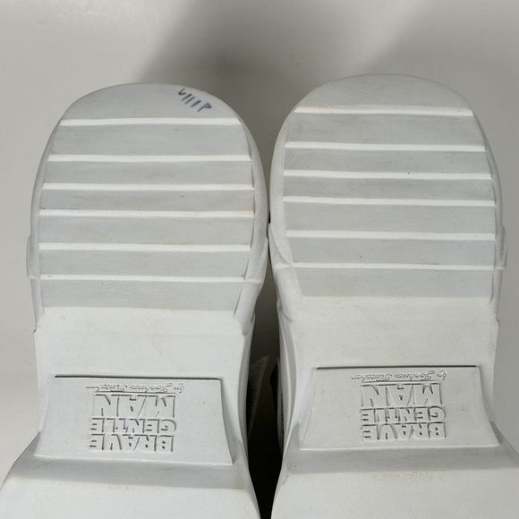 Brave Gentleman Sculpture Sneaker made with MIRUM® - Off White Mens 8-8.5 - Picture 13 of 16